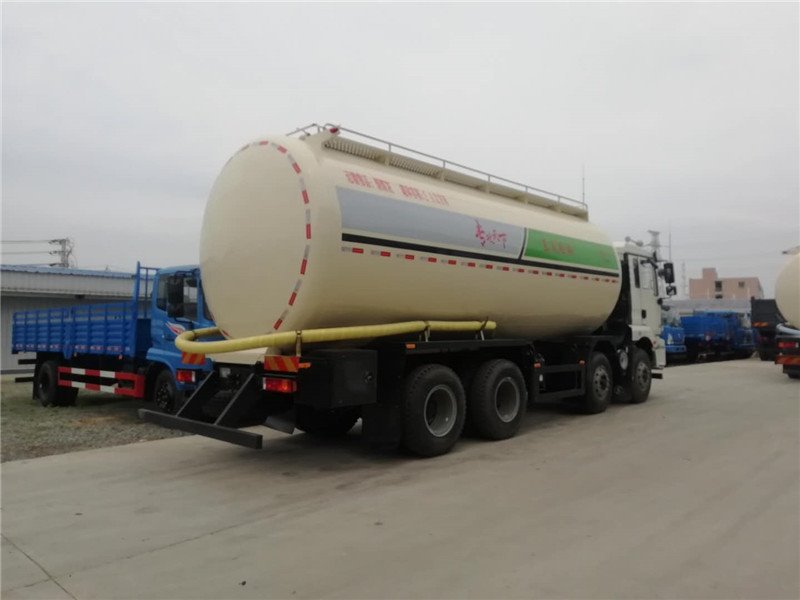 30立方散裝水泥罐車(chē)價(jià)格