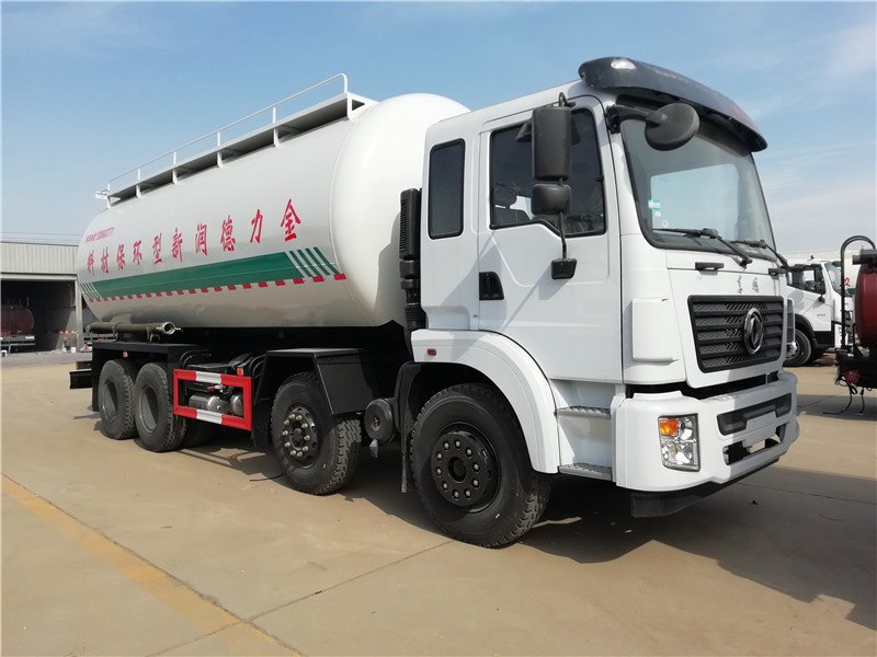 前四后八散裝水泥車(chē)多少錢(qián)