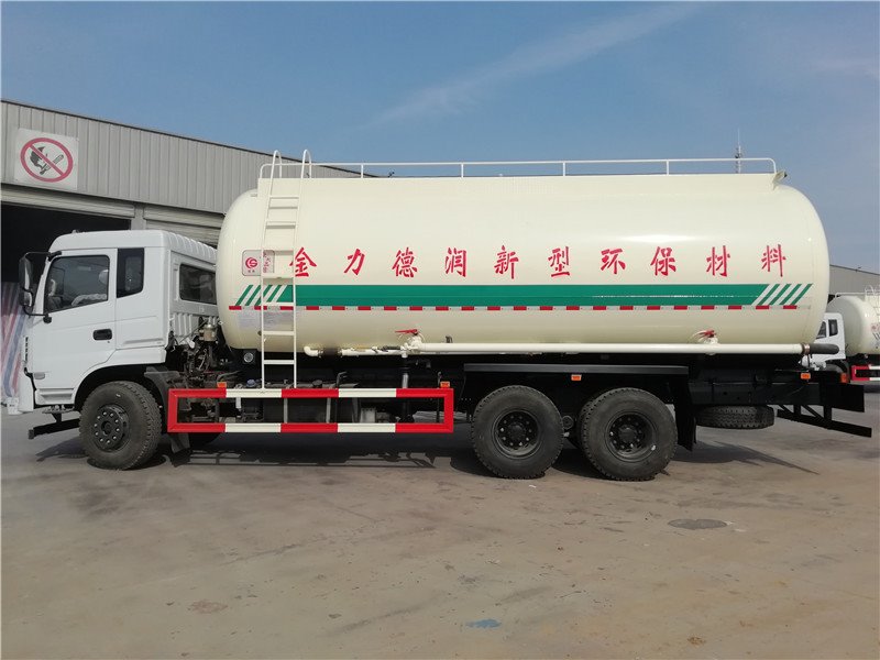 前四后八散裝水泥車(chē)多少錢(qián)
