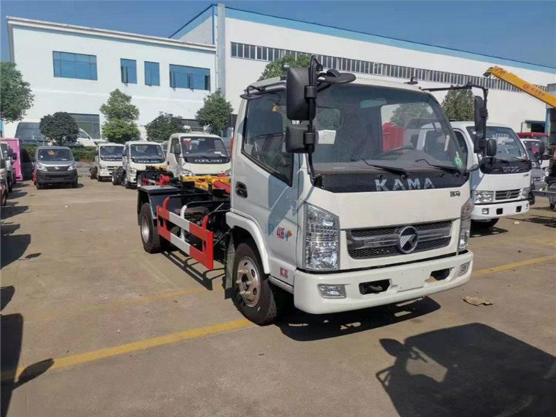 凱馬4方勾臂垃圾車國慶大放價(jià)