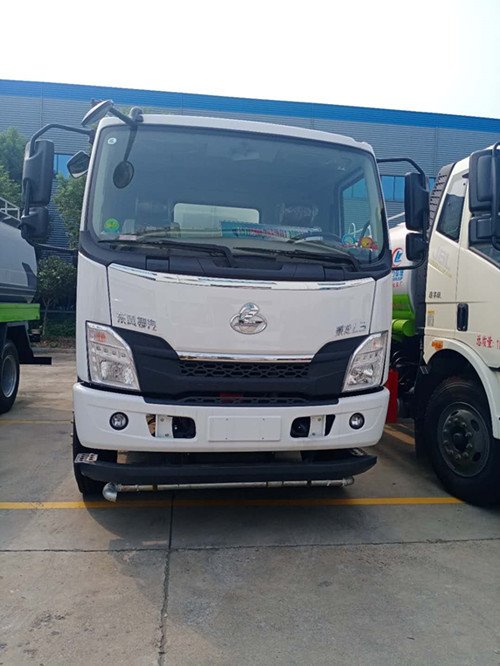 12噸東風(fēng)柳汽乘龍L3灑水車