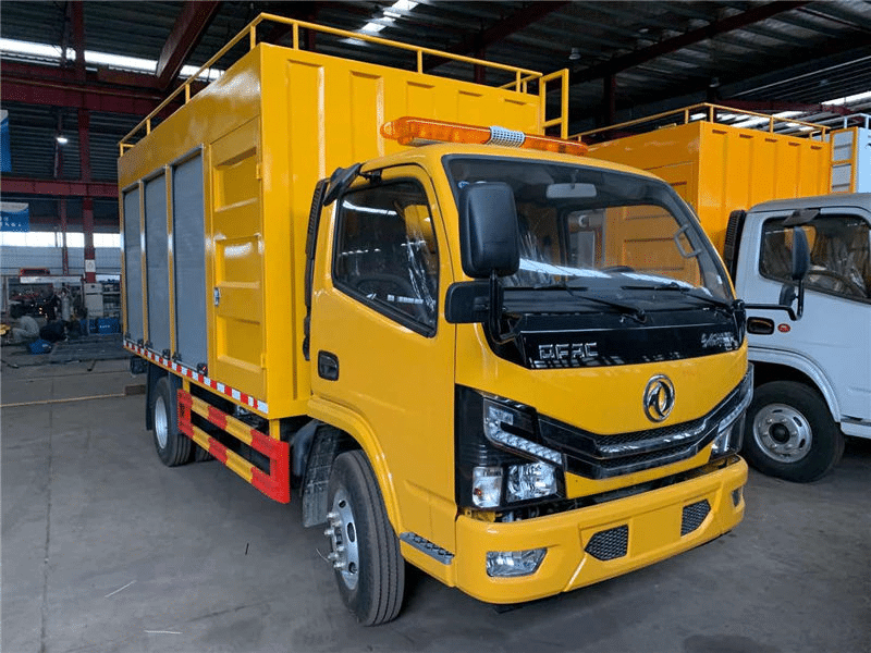 小多利卡吸污凈化車