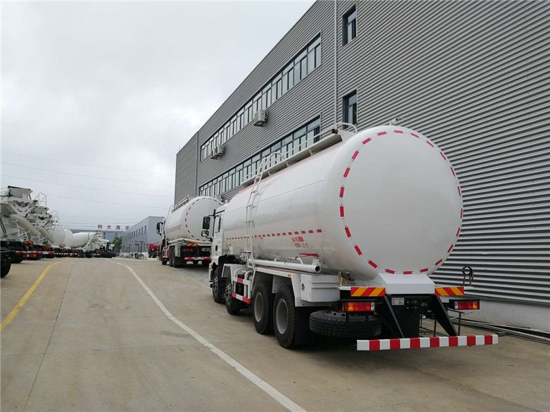 東風輕量化散裝水泥車優(yōu)惠活動開始