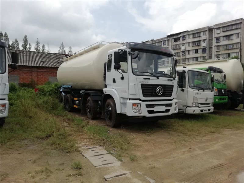 前四后八30立方散裝水泥罐車價(jià)格