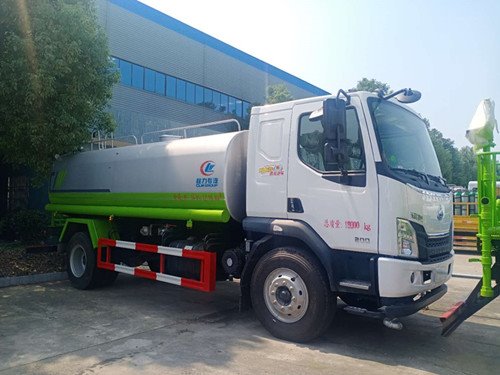國六東風(fēng)柳汽乘龍L3綠化灑水車