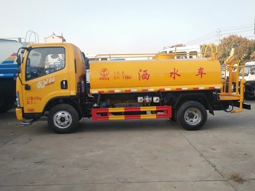 程力一汽解放噴霧灑水車