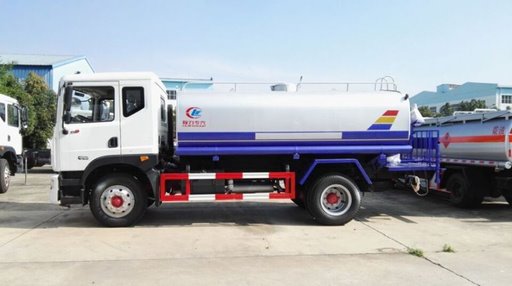 程力東風(fēng)D9多利卡灑水車