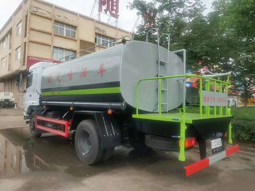 華神F5豪華駕駛室噴灑車