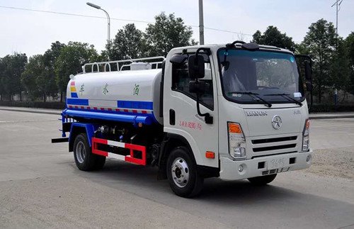 大運原廠底盤綠化灑水車