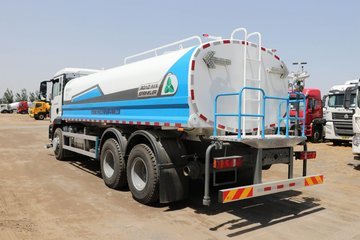 重汽汕德卡15噸灑水車