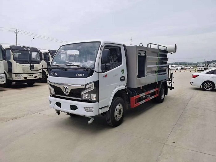 東風福瑞卡多功能抑塵車