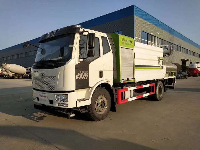 程力?解放一汽抑塵車