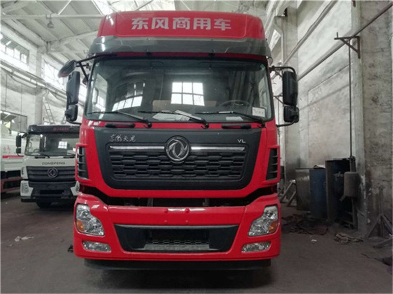 前四后八散裝水泥車和半掛優(yōu)缺點(diǎn)