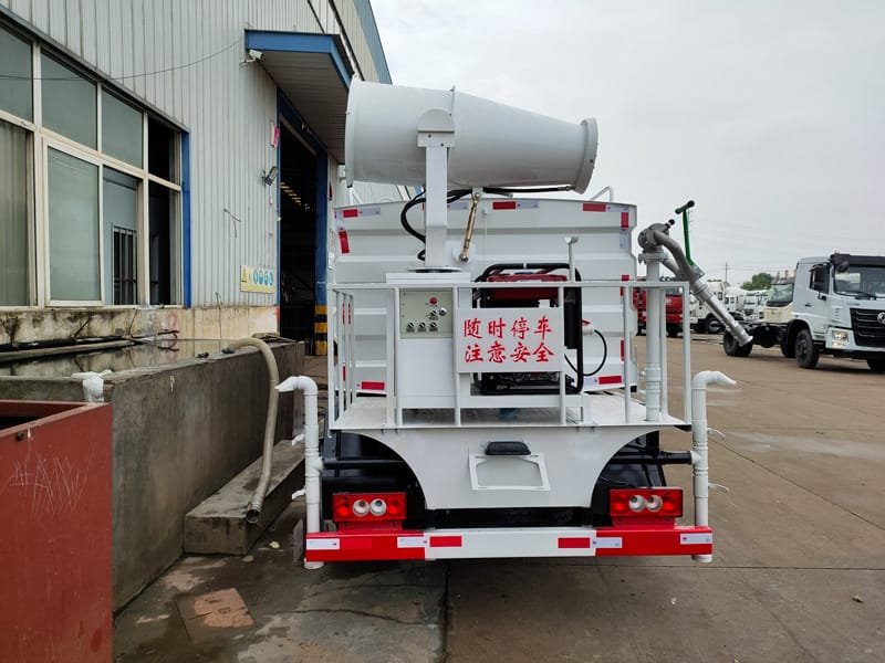 國六福田藍牌7方多功能抑塵車霧炮車