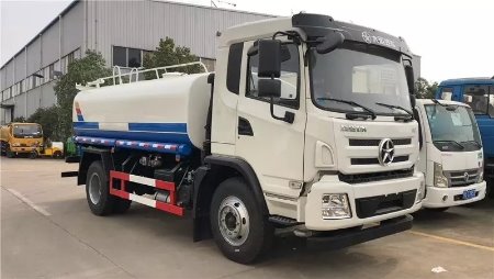 國六5噸大運綠化灑水車