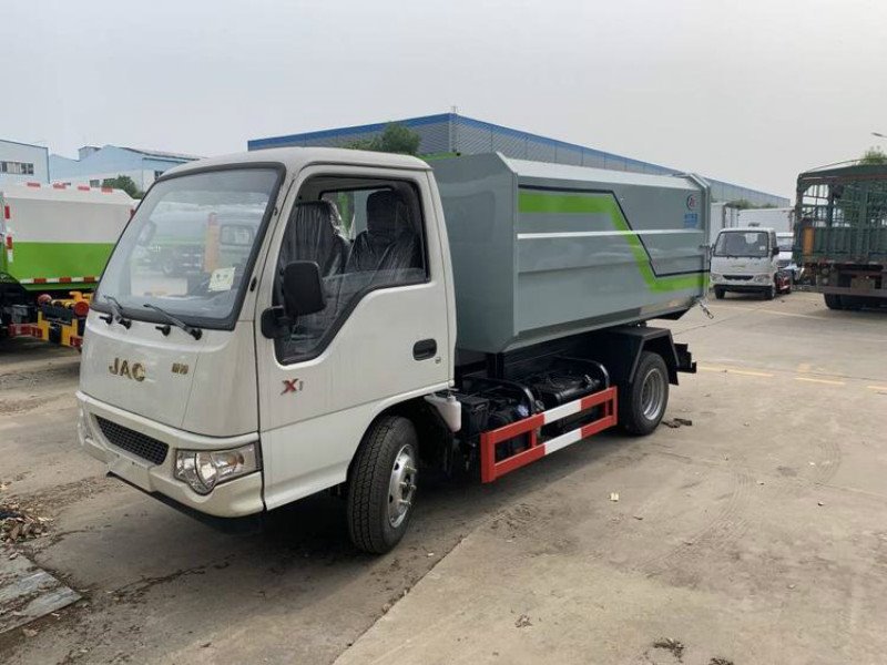國六江準掛桶式壓縮垃圾車10月優(yōu)惠價格上線