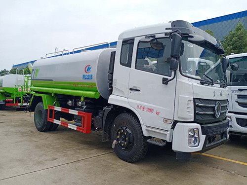 東風(fēng)K6國六原裝底盤灑水車