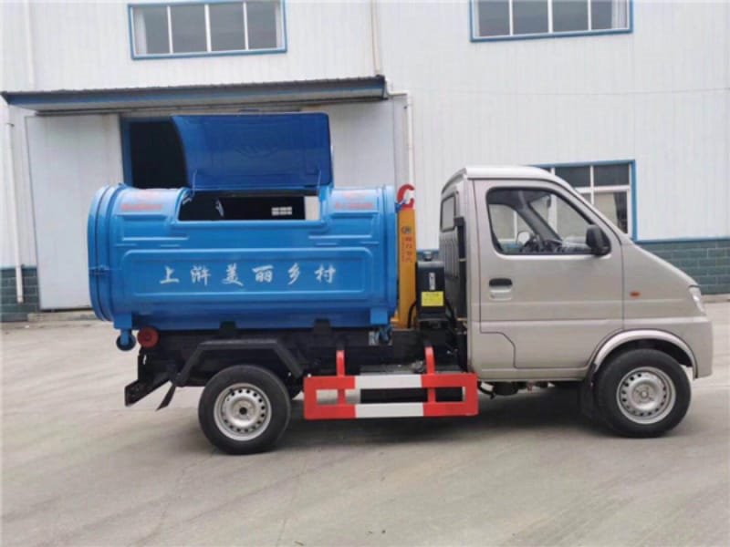 勾臂式垃圾清運(yùn)車