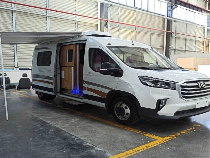 程力銳途大通V90自動(dòng)擋房車配置及圖片