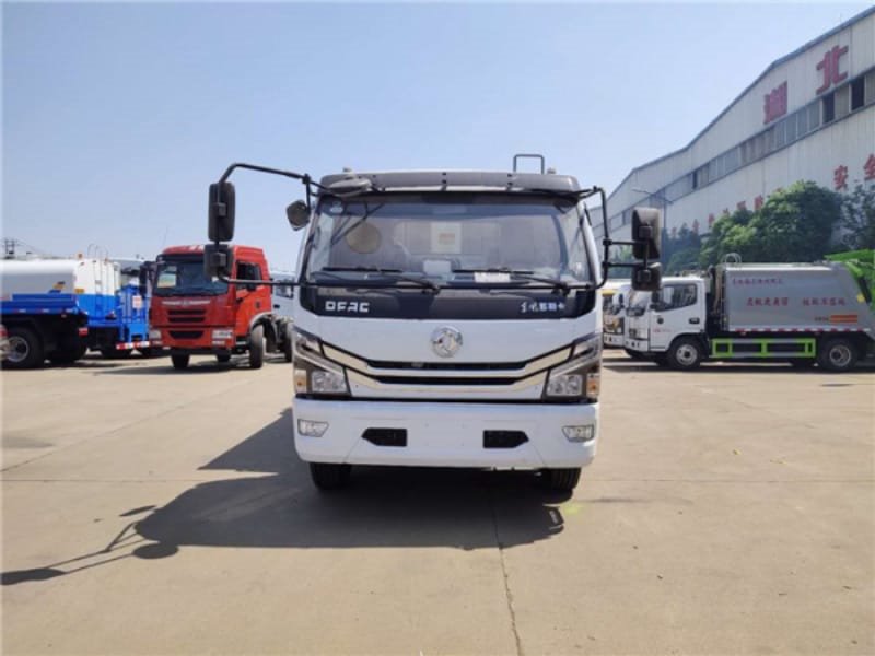 東風(fēng)大多利卡8立方壓縮車