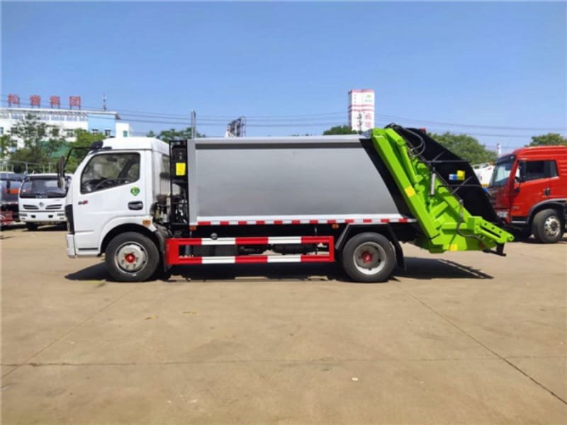 東風(fēng)大多利卡8立方壓縮車