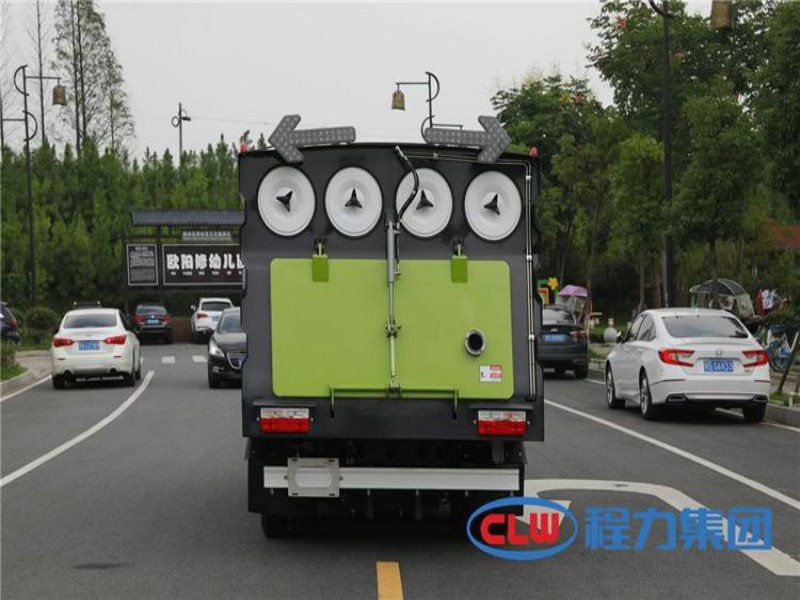 洗掃車和掃路車及吸塵車有什么不同