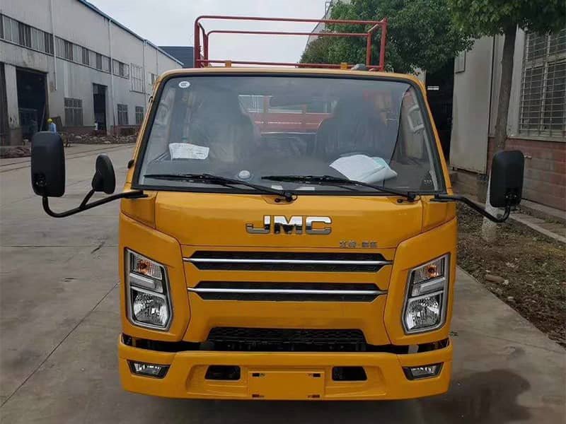 升降車(chē)與隨車(chē)起重運(yùn)輸車(chē)你分清楚了嗎