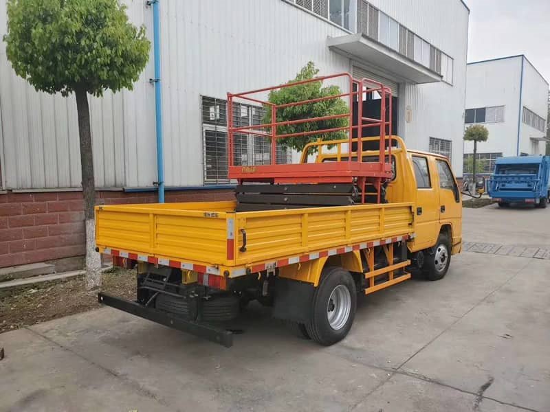 升降車(chē)與隨車(chē)起重運(yùn)輸車(chē)你分清楚了嗎