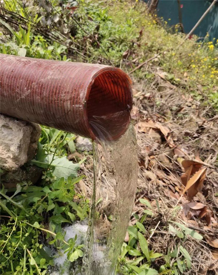 能進市區(qū)的污水凈化處理車