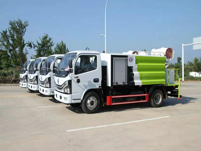 藍(lán)牌霧炮抑塵車(chē)廠家驚爆價(jià)格