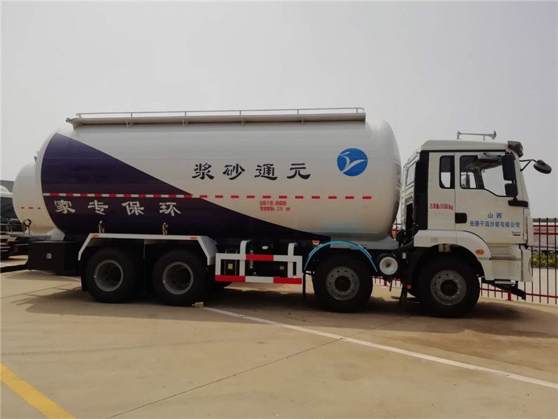干混砂漿車罐內(nèi)卸料干凈