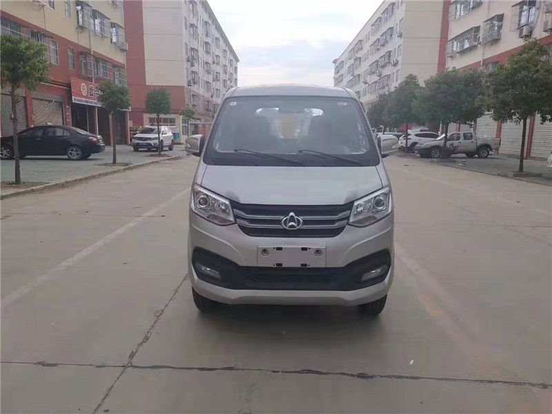 程力環(huán)衛(wèi)車廠家勾臂垃圾車月底價(jià)格大盤點(diǎn)