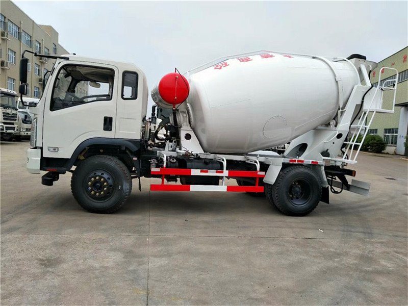 東風(fēng)6方小型混凝土攪拌車廠家