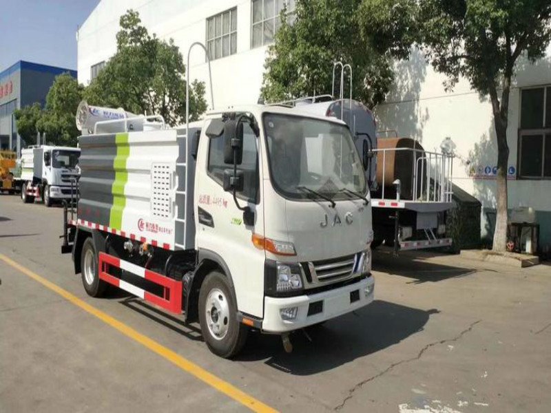 江準國六8方環(huán)衛(wèi)抑塵車程力廠家直銷