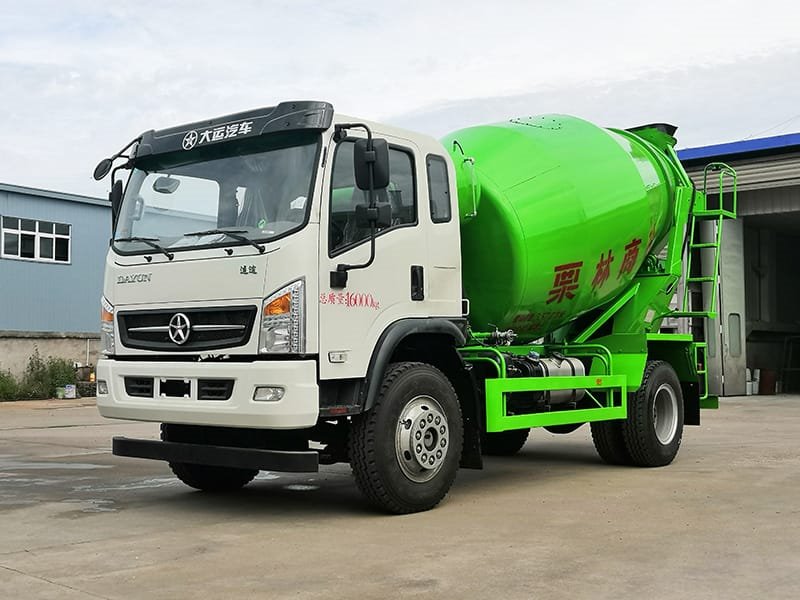 大運(yùn)小攪拌車(chē)多少錢(qián)可以買(mǎi)一臺(tái)6方