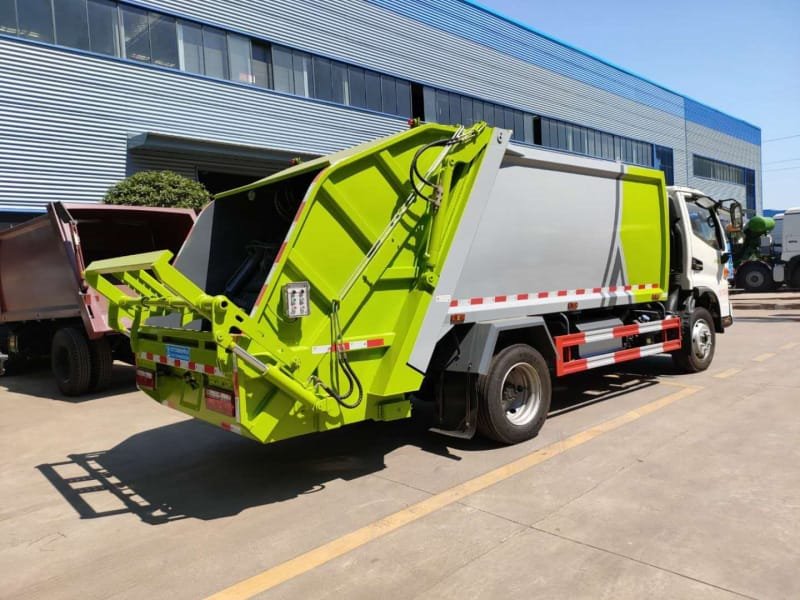 駿鈴V7壓縮垃圾車