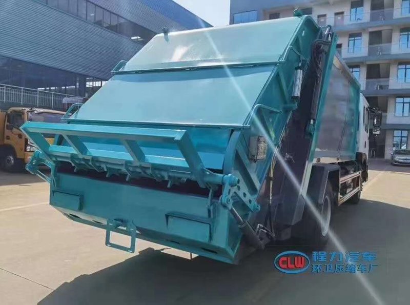 東風(fēng)D9壓縮垃圾車的配置到底如何