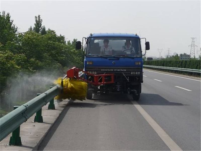最新道路隔離裝置清潔車標(biāo)準(zhǔn)