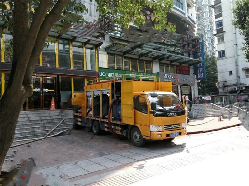 藍(lán)牌污水凈化車哪家便宜