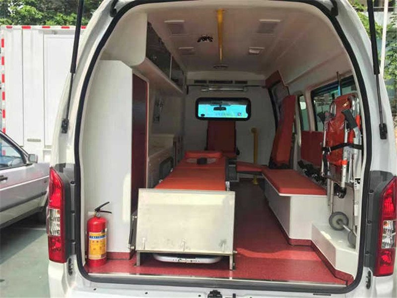 福田國六救護(hù)車新款配置