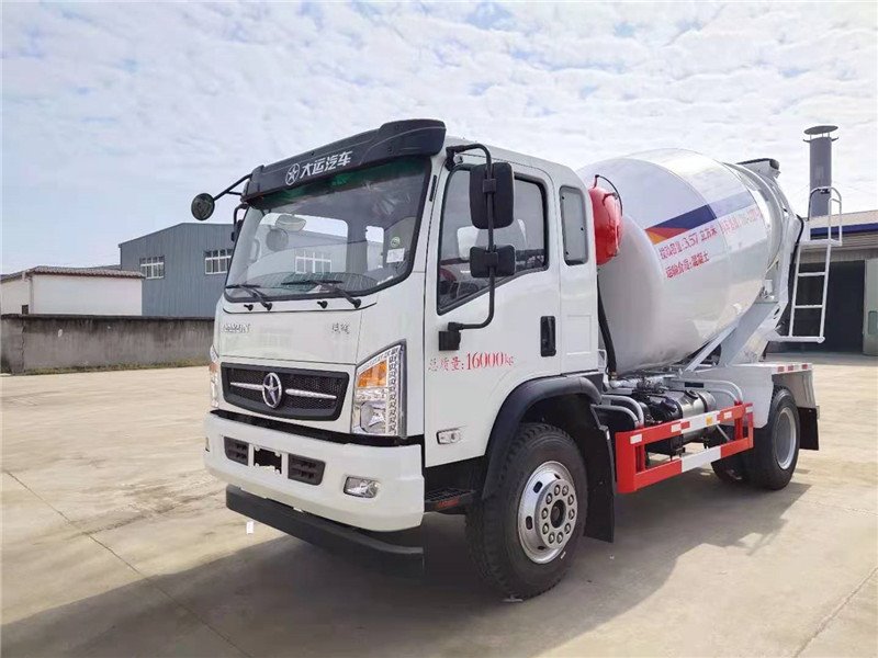 大運(yùn)小方量的罐車(chē)廠(chǎng)家直銷(xiāo)