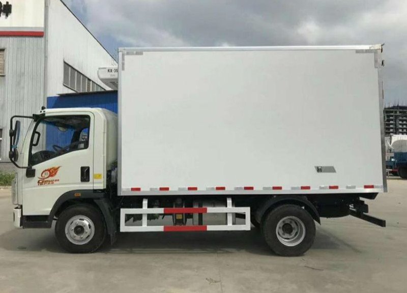 省錢的重汽豪沃4.2米冷藏車