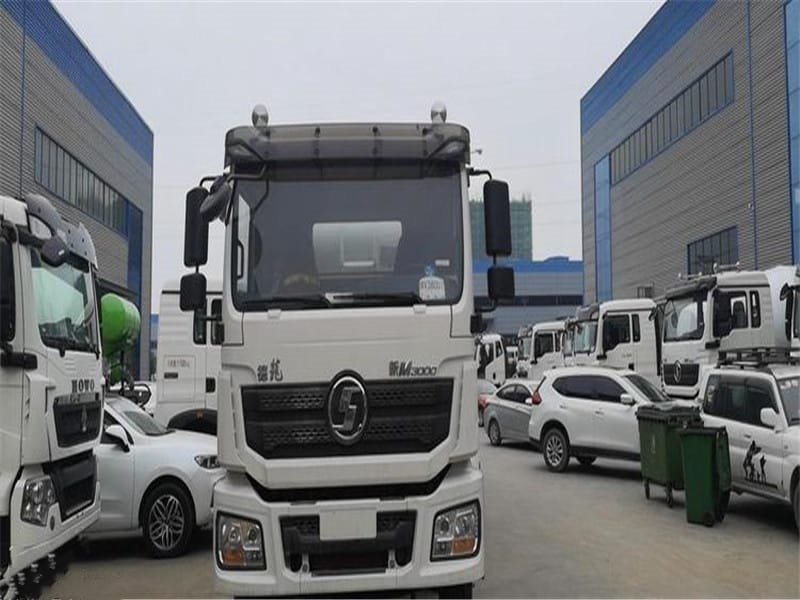 陜汽德龍攪拌車出行前需留意查驗(yàn)?zāi)男﹩栴}