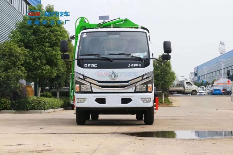 側(cè)裝壓縮式垃圾車