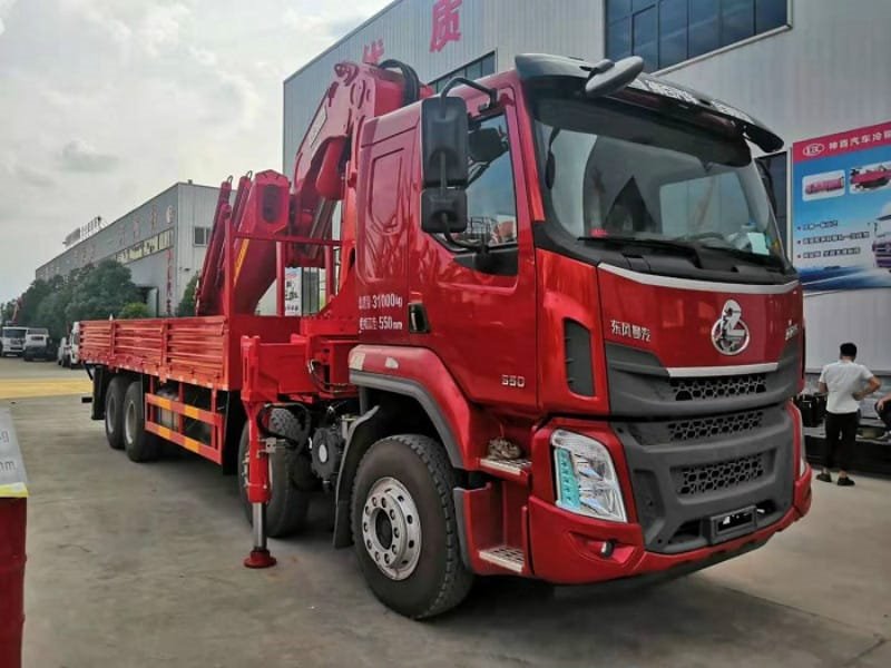 柳汽乘龍前四后八徐工G型隨車吊