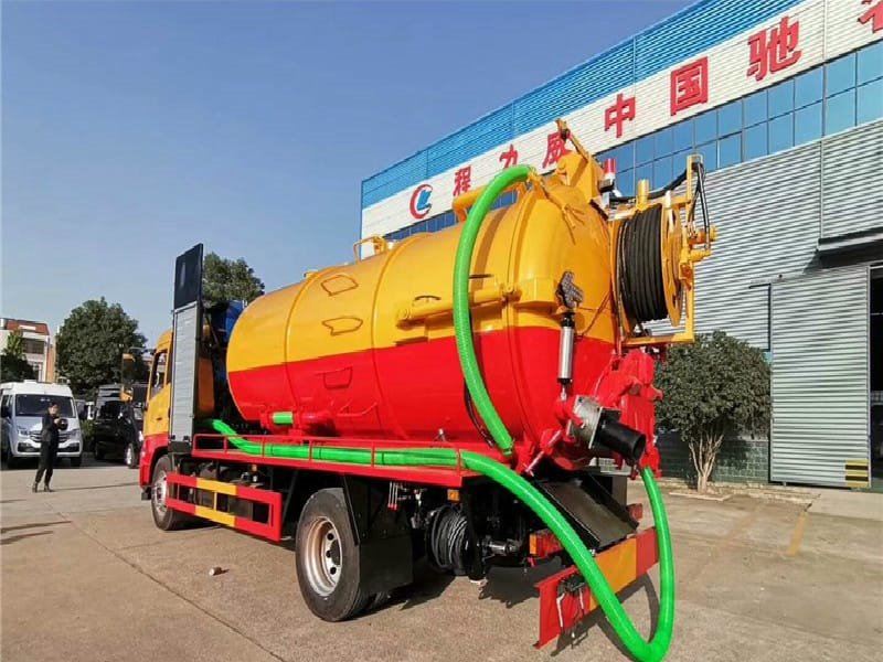 13方東風(fēng)天錦國(guó)六清洗吸污車廠家在哪