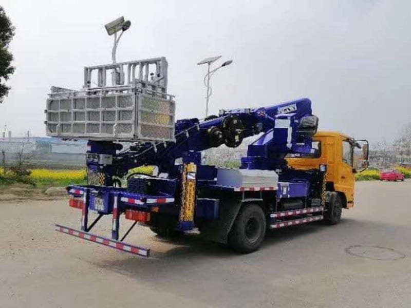 國六東風(fēng)天錦32米高空作業(yè)車正確操作方法