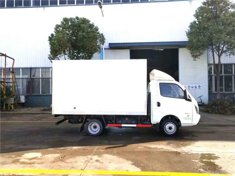 國六飛碟3.2米冷藏車超值價(jià)格