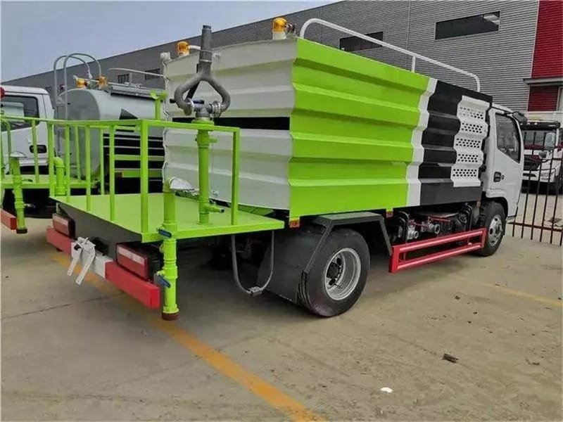 國六東風D6藍牌霧炮車想都不敢想的價錢