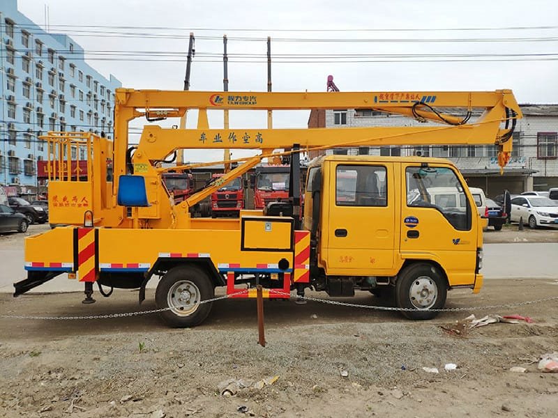 18米高空作業(yè)車(chē)一年能賺多少錢(qián)